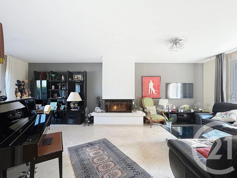 Maison - 190 m² - 7 pièces