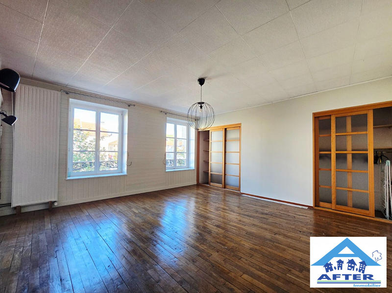 Maison - 245 m² - 6 pièces