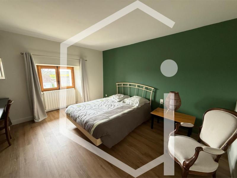 Propriété - 300 m² - 12 pièces