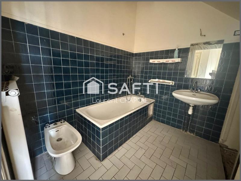 Immeuble - 127 m² - 2 pièces