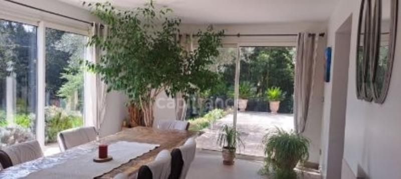 Maison - 173 m² - 5 pièces