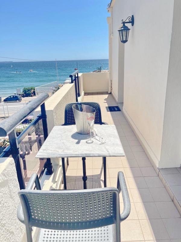 Appartement - 158 m² - 6 pièces