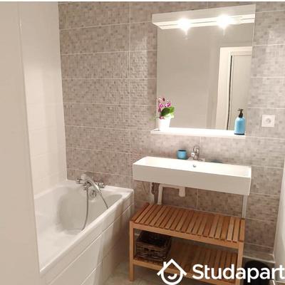 Chambre - 10 m² - 1 pièce