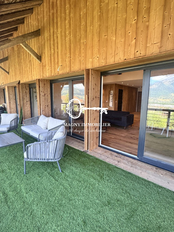 Appartement - 121 m² - 4 pièces