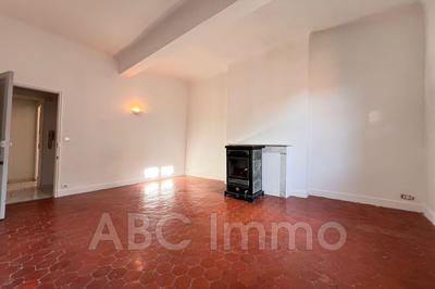 Appartement - 64 m² - 2 pièces