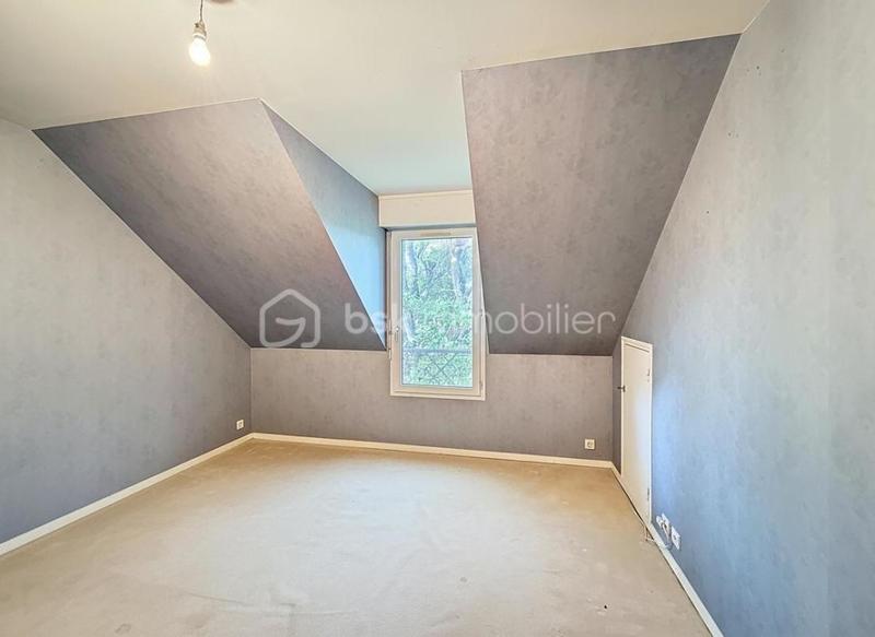 Maison - 143 m² - 7 pièces