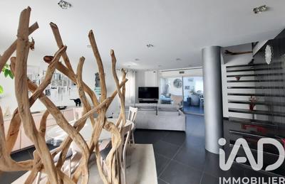 Maison - 115 m² - 4 pièces