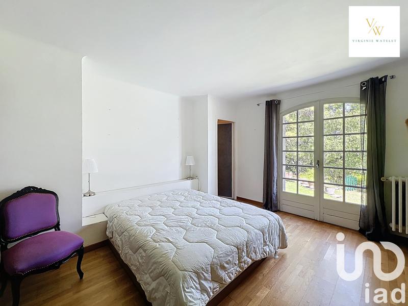 Maison - 274 m² - 10 pièces