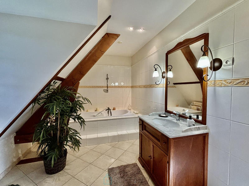 Maison - 150 m² - 5 pièces