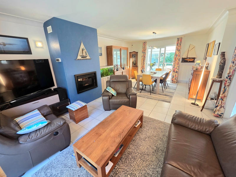 Maison - 143 m² - 7 pièces