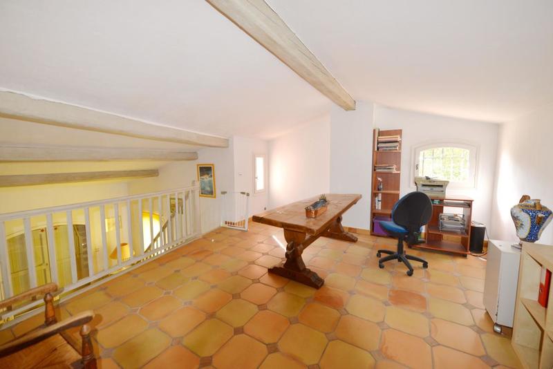 Maison - 284 m² - 7 pièces