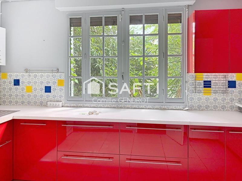 Maison - 312 m² - 7 pièces