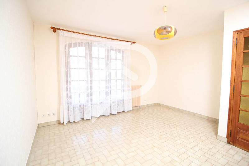 Maison - 180 m² - 6 pièces