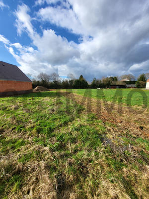 Terrain constructible - 857 m²