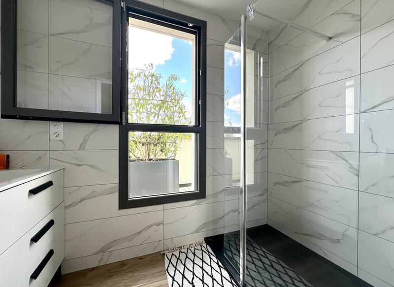 Maison - 223 m² - 8 pièces