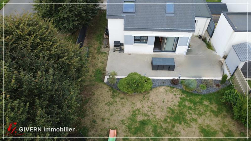 Maison - 102 m² - 6 pièces