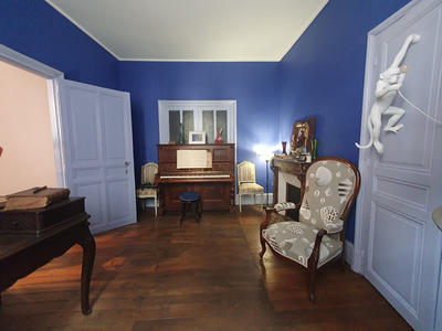 Maison - 232 m² - 10 pièces