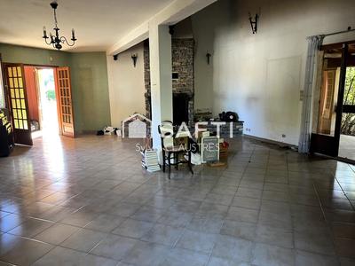 Maison - 178 m² - 5 pièces