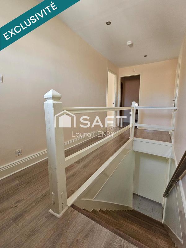 Maison - 275 m² - 8 pièces