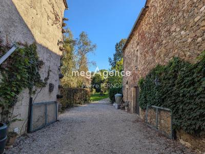 Maison en pierre - 144 m² - 4 pièces