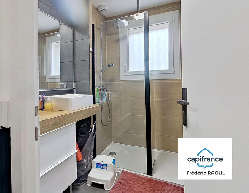 Maison - 180 m² - 6 pièces