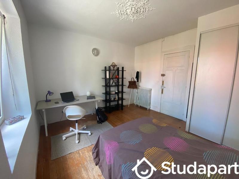 Chambre - 11 m² - 1 pièce