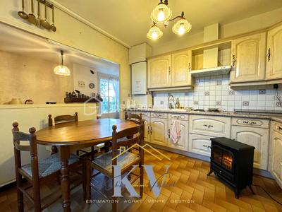 Maison - 100 m² - 4 pièces