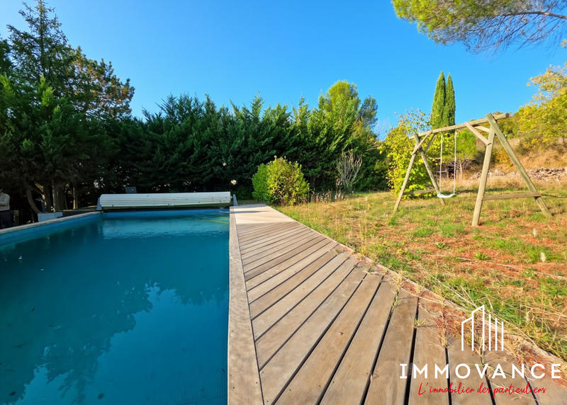 Maison - 140 m² - 5 pièces