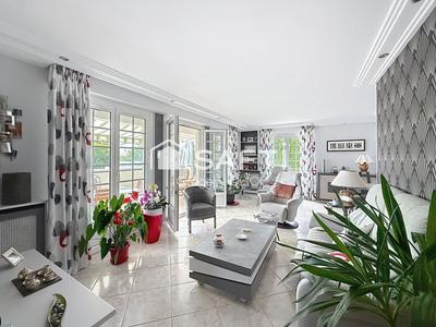 Maison - 159 m² - 7 pièces