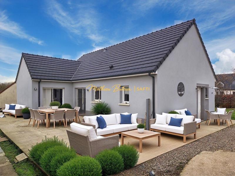 Maison - 103 m² - 4 pièces