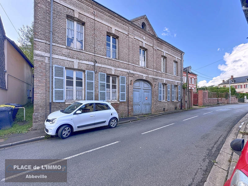 Maison - 190 m² - 13 pièces