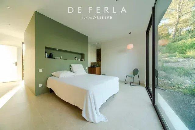 Villa - 170 m² - 4 pièces