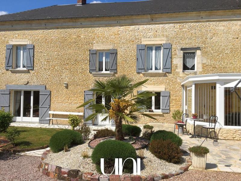 Maison - 188 m² - 8 pièces