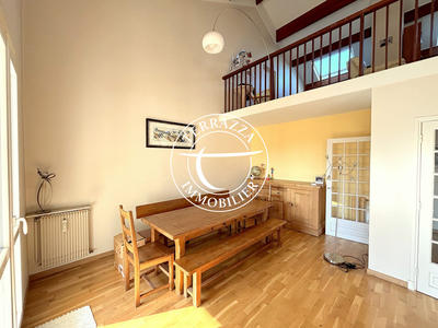 Duplex - 207 m² - 9 pièces