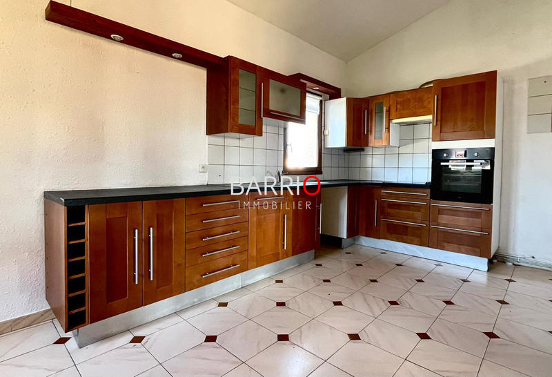 Villa - 217 m² - 11 pièces