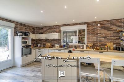 Maison - 149 m² - 7 pièces