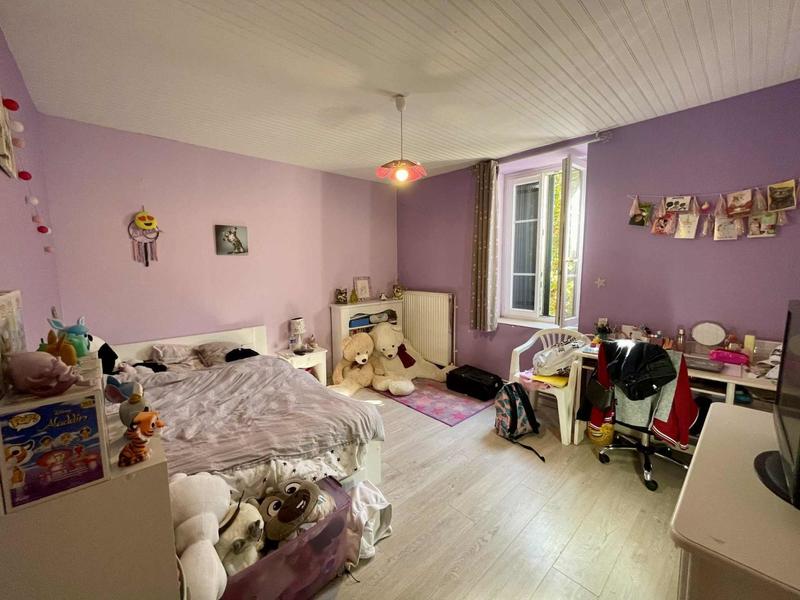 Maison - 160 m² - 9 pièces