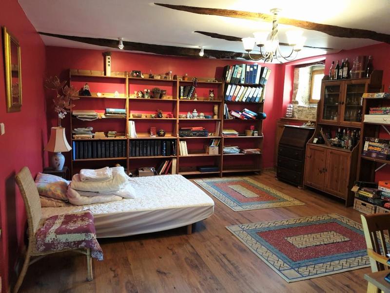 Maison - 240 m² - 9 pièces