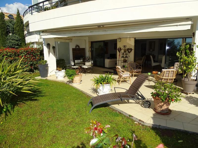 Appartement - 101 m² - 3 pièces