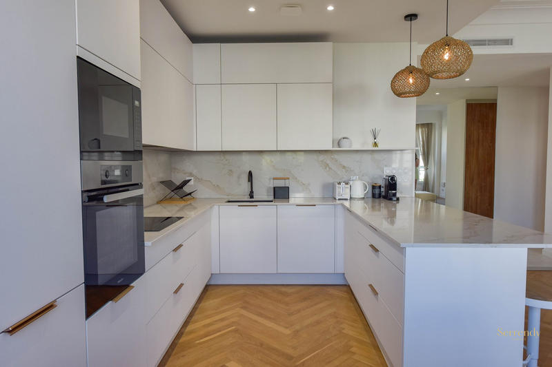 Appartement - 118 m² - 4 pièces