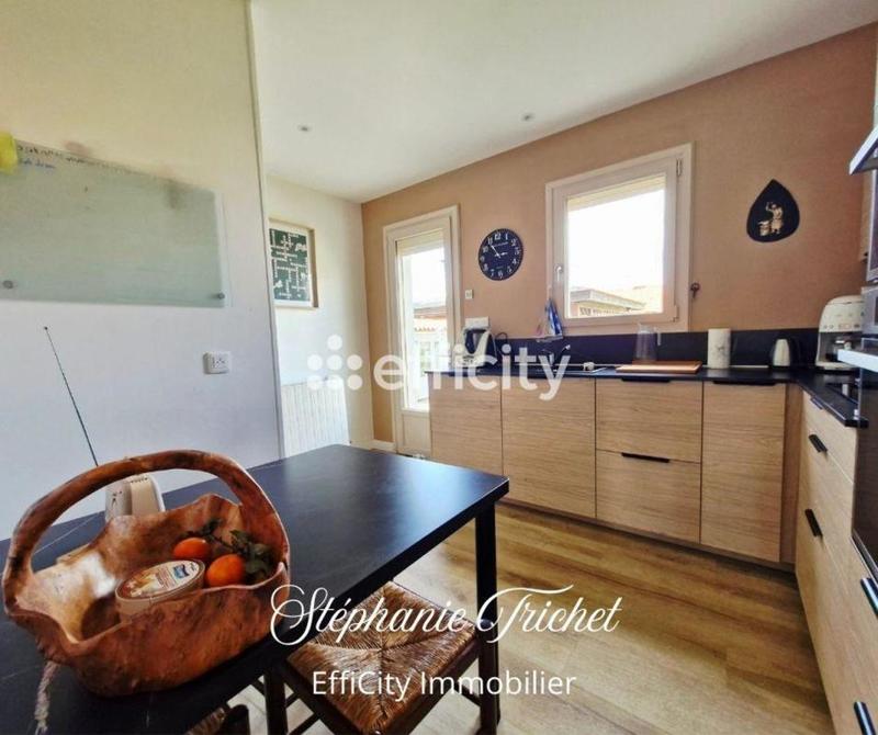 Maison de bourg - 101 m² - 5 pièces