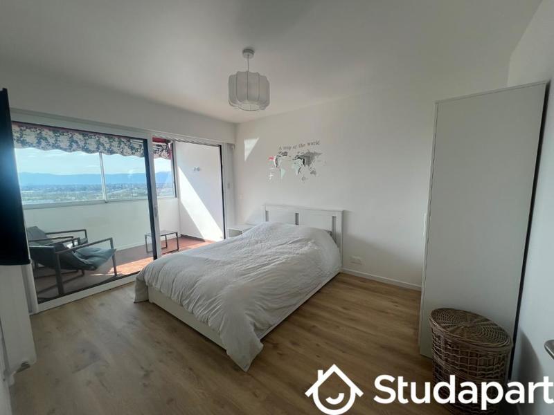 Chambre - 15 m² - 1 pièce