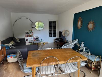 Appartement - 90 m² - 4 pièces