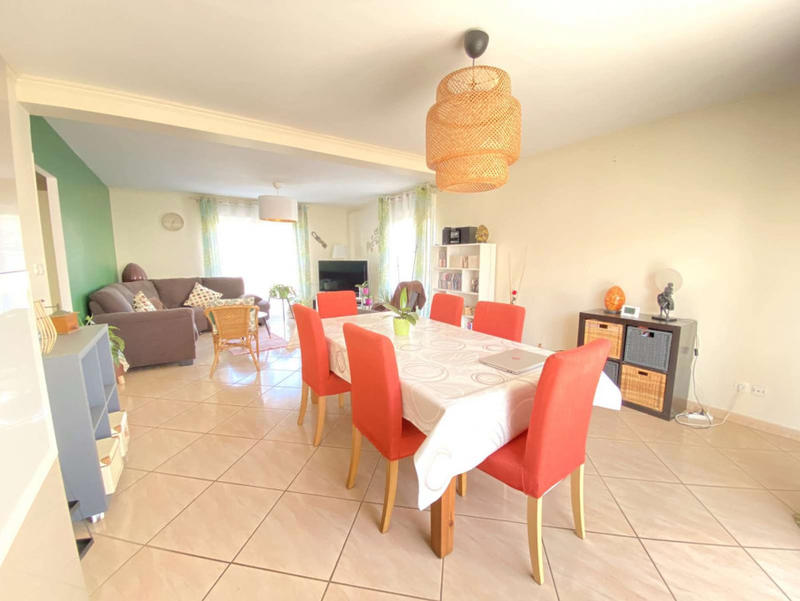 Maison - 160 m² - 8 pièces