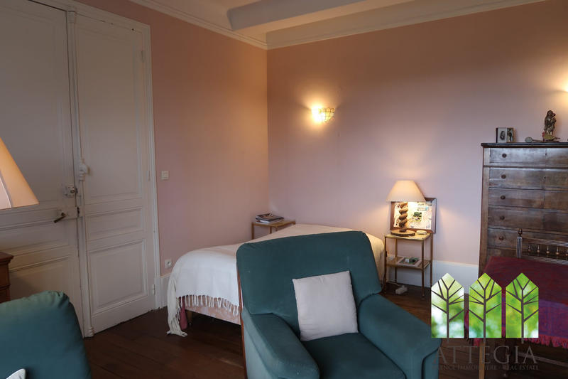 Château - 495 m² - 20 pièces