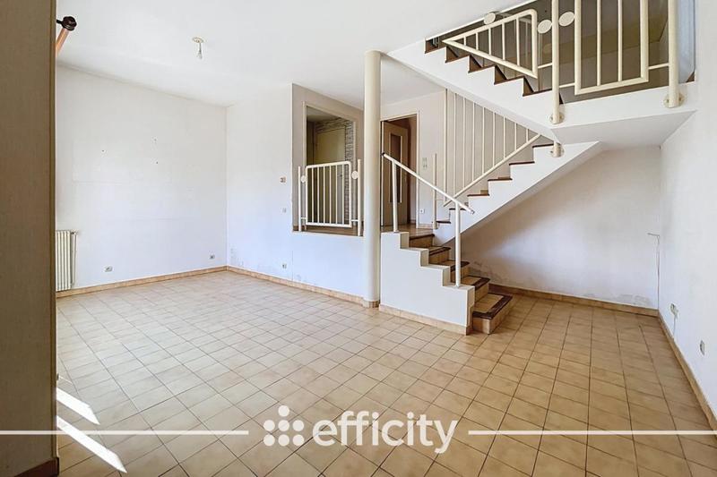 Maison - 86 m² - 4 pièces