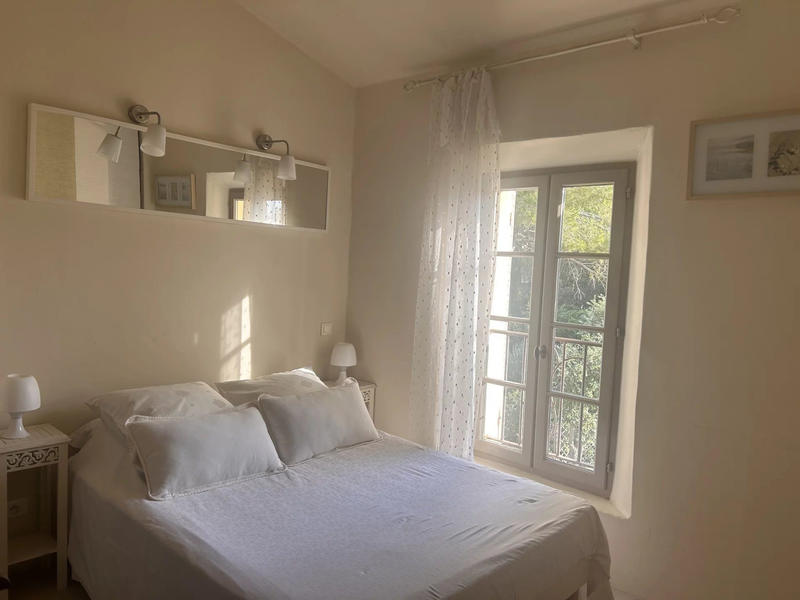 Maison traditionnelle - 180 m² - 6 pièces