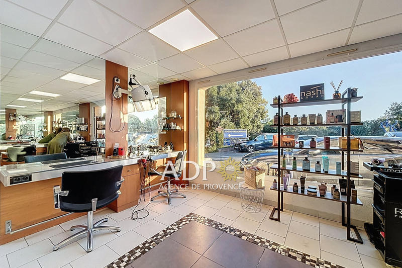 Fonds de commerce - Magasins - 38 m²