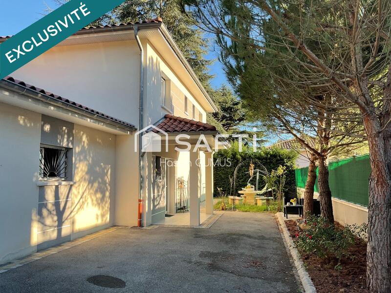 Villa - 140 m² - 5 pièces