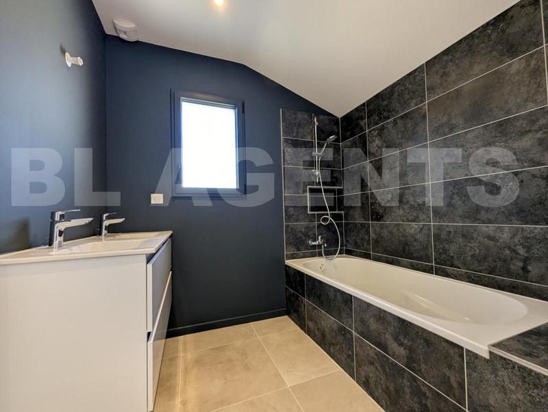 Maison contemporaine - 120 m² - 5 pièces